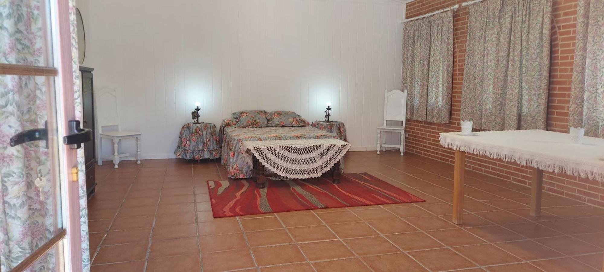 Habitacion,Piscina Y Jardin Azuqueca de Henares Bagian luar foto